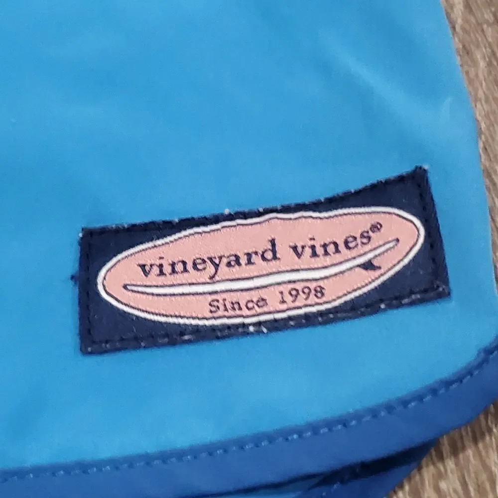 Vineyard Vines stylish swim